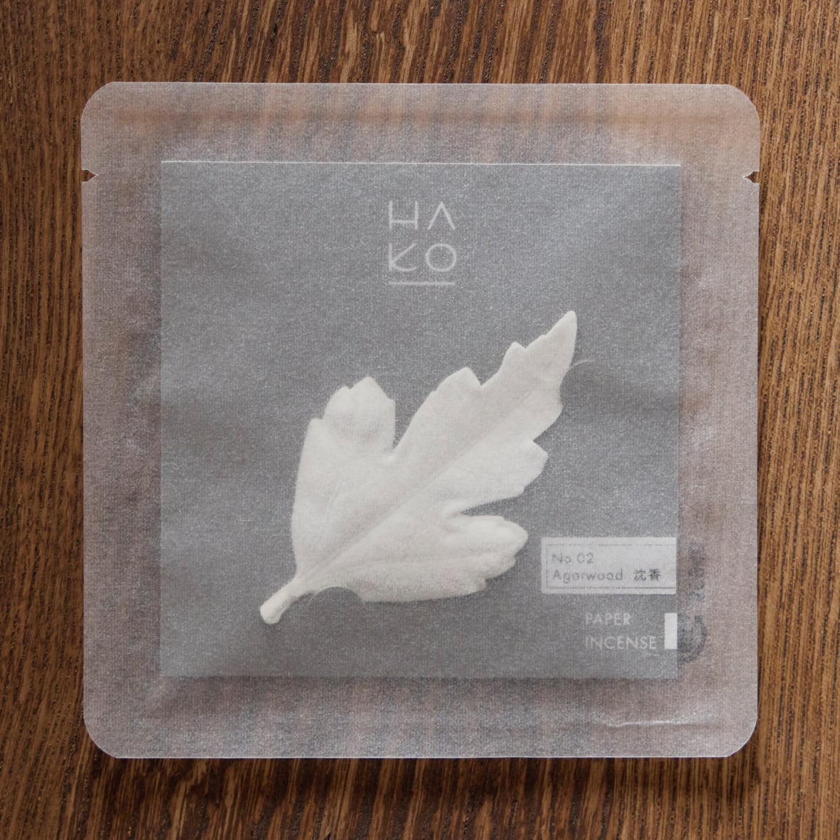 Leaf - incense - Agarwood - HEJI Rituals | Luxury Healing Space