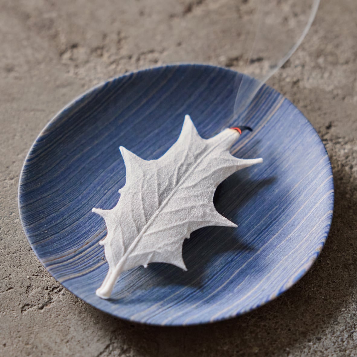 Leaf - incense - FirTree - HEJI Rituals | Luxury Healing Space