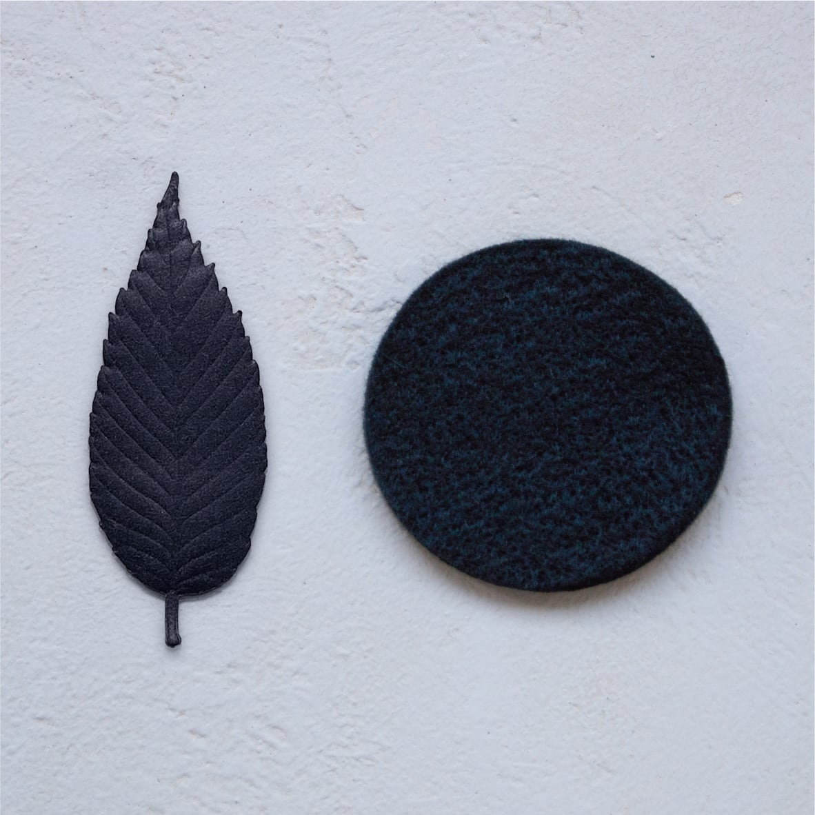 Leaf - incense - relax - HEJI Rituals | Luxury Healing Space