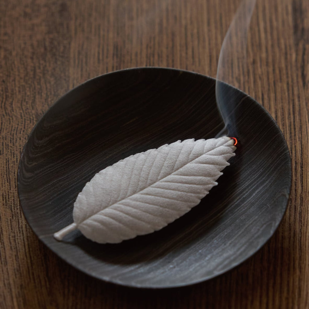 Leaf - incense - Sandalwood - HEJI Rituals | Luxury Healing Space