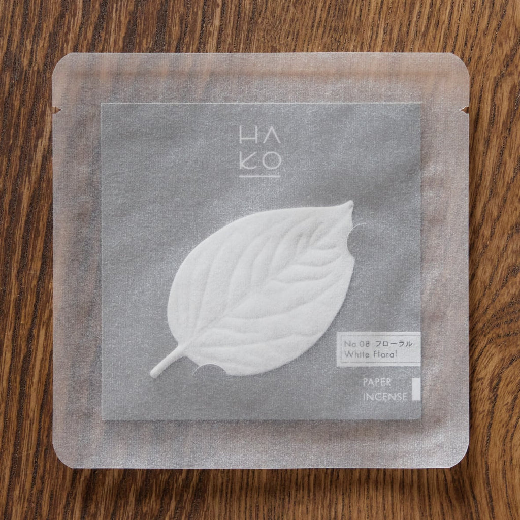 Leaf - incense - White Floral - HEJI Rituals | Luxury Healing Space